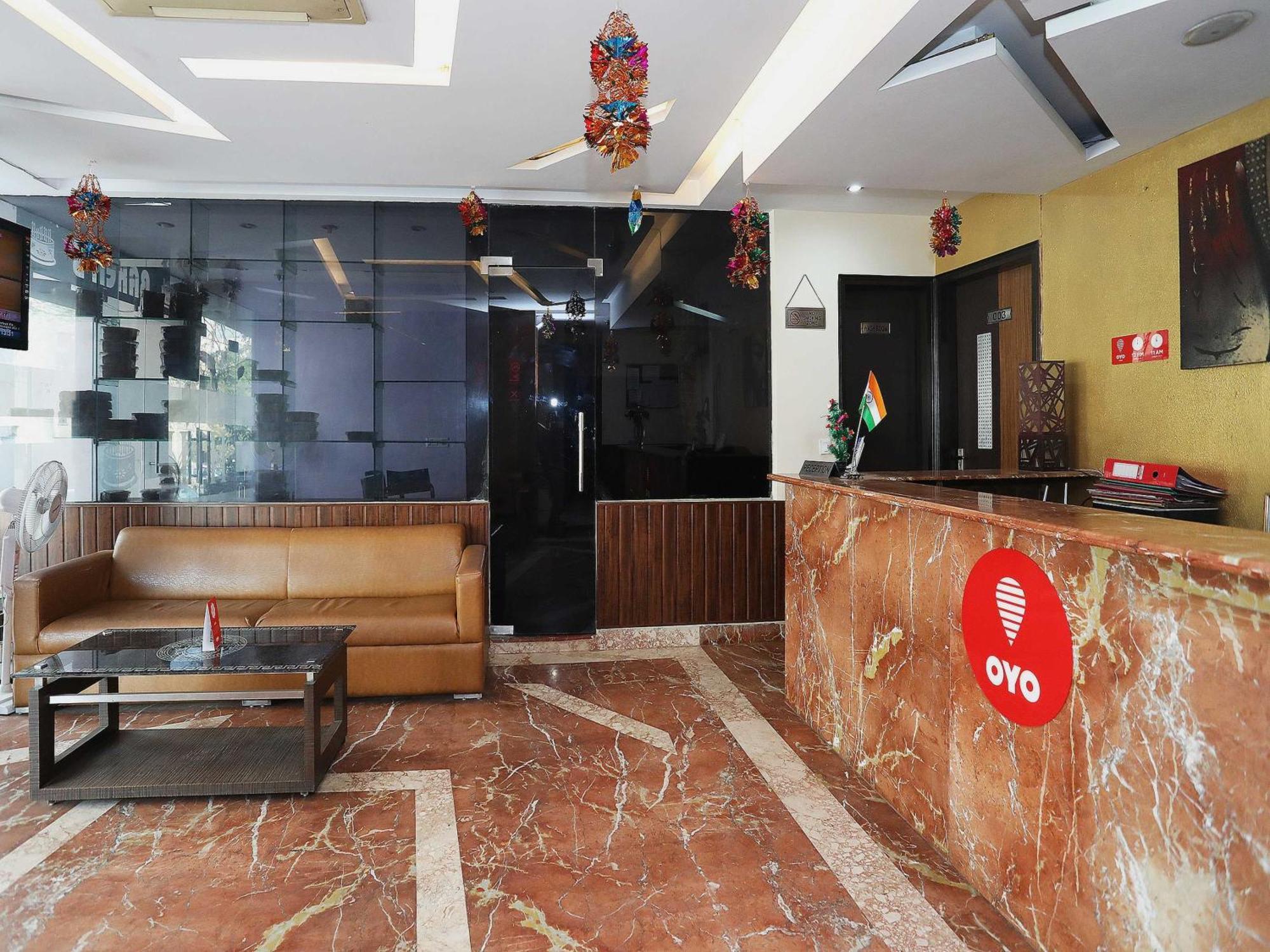 Oyo Hotel Vedas Heritage Делі Екстер'єр фото