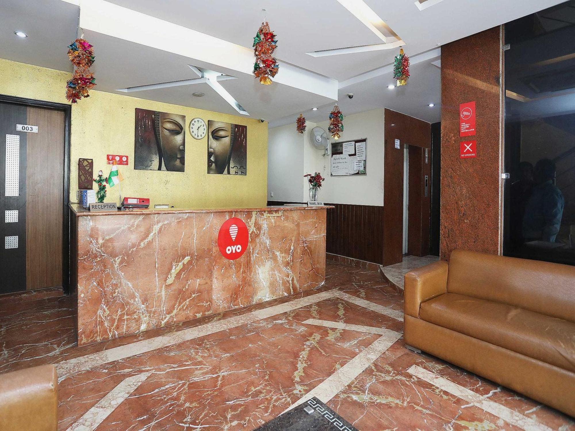 Oyo Hotel Vedas Heritage Делі Екстер'єр фото