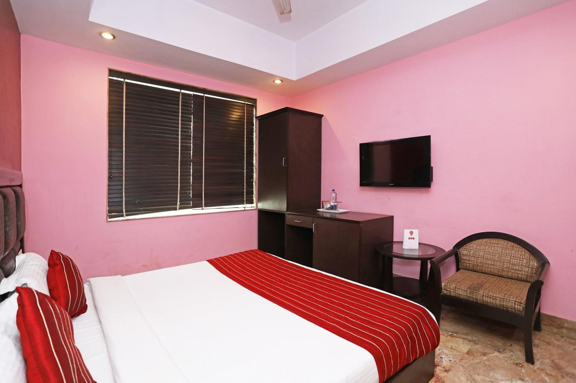 Oyo Hotel Vedas Heritage Делі Екстер'єр фото